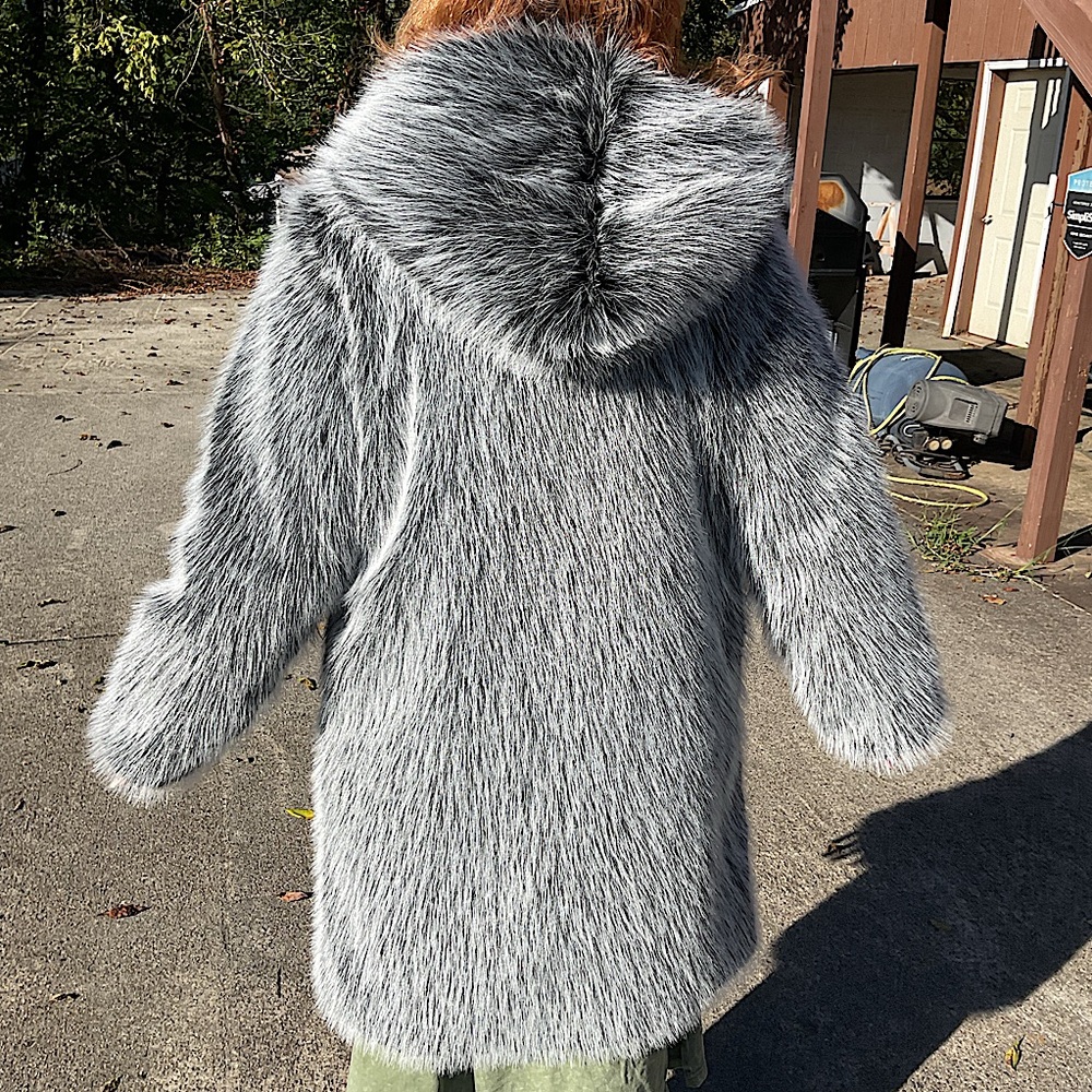 NWT  Faux Fur Arctic Fox Silver Black Long Thick Heavy Beautifulb Coat Large - Picture 4 of 16